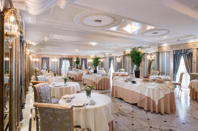 grand hotel des bains - riccione - banquet hall