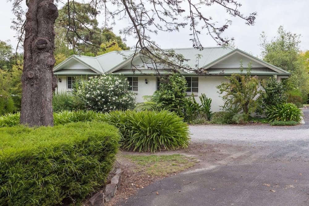 expedia_group-2290253-39238947-370450 Yarra Gables