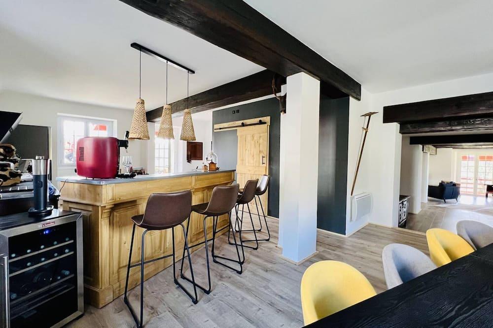 Villa Hasparren, 11 bedrooms, 14 persons Aquitaine - Hasparren visuel 4/5 Villa Hasparren, 11 bedrooms, 14 persons Aquitaine - Hasparren visuel 4/5