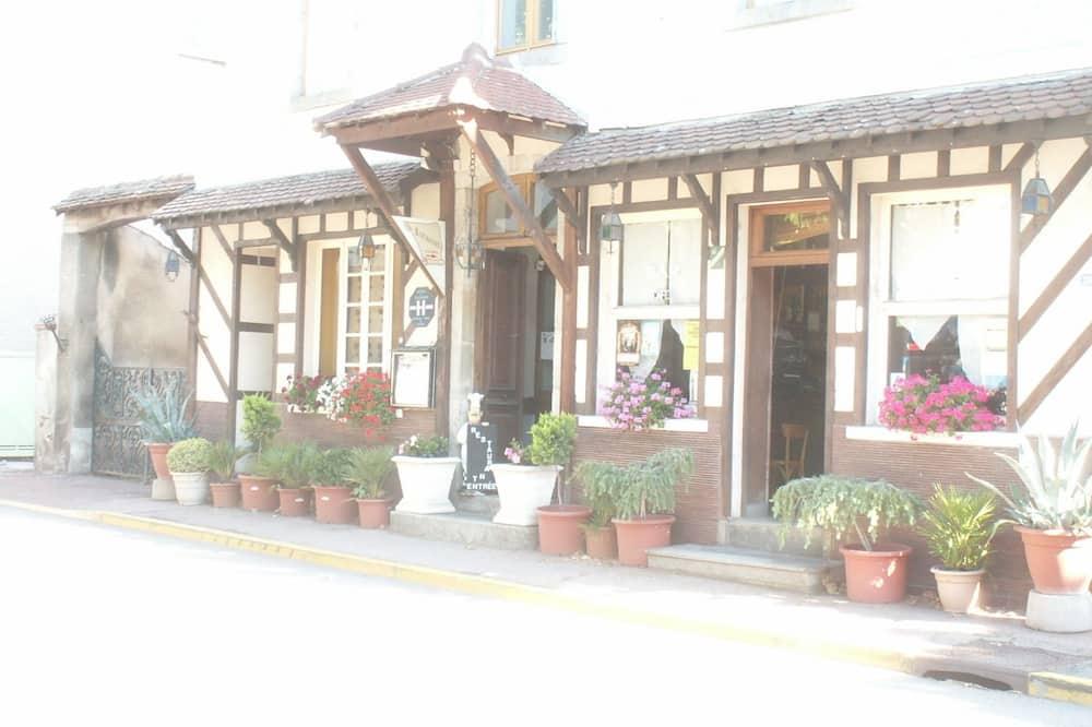 Auberge des Voyageurs Ile de France - Saint-Germain-Laval visuel 1/5 Auberge des Voyageurs Ile de France - Saint-Germain-Laval visuel 1/5