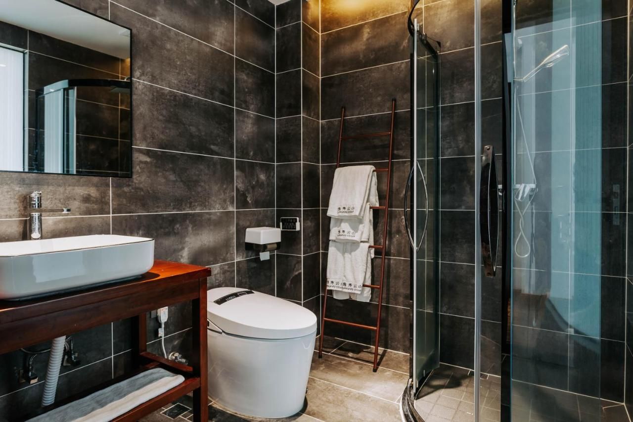 Hilltop House Resort