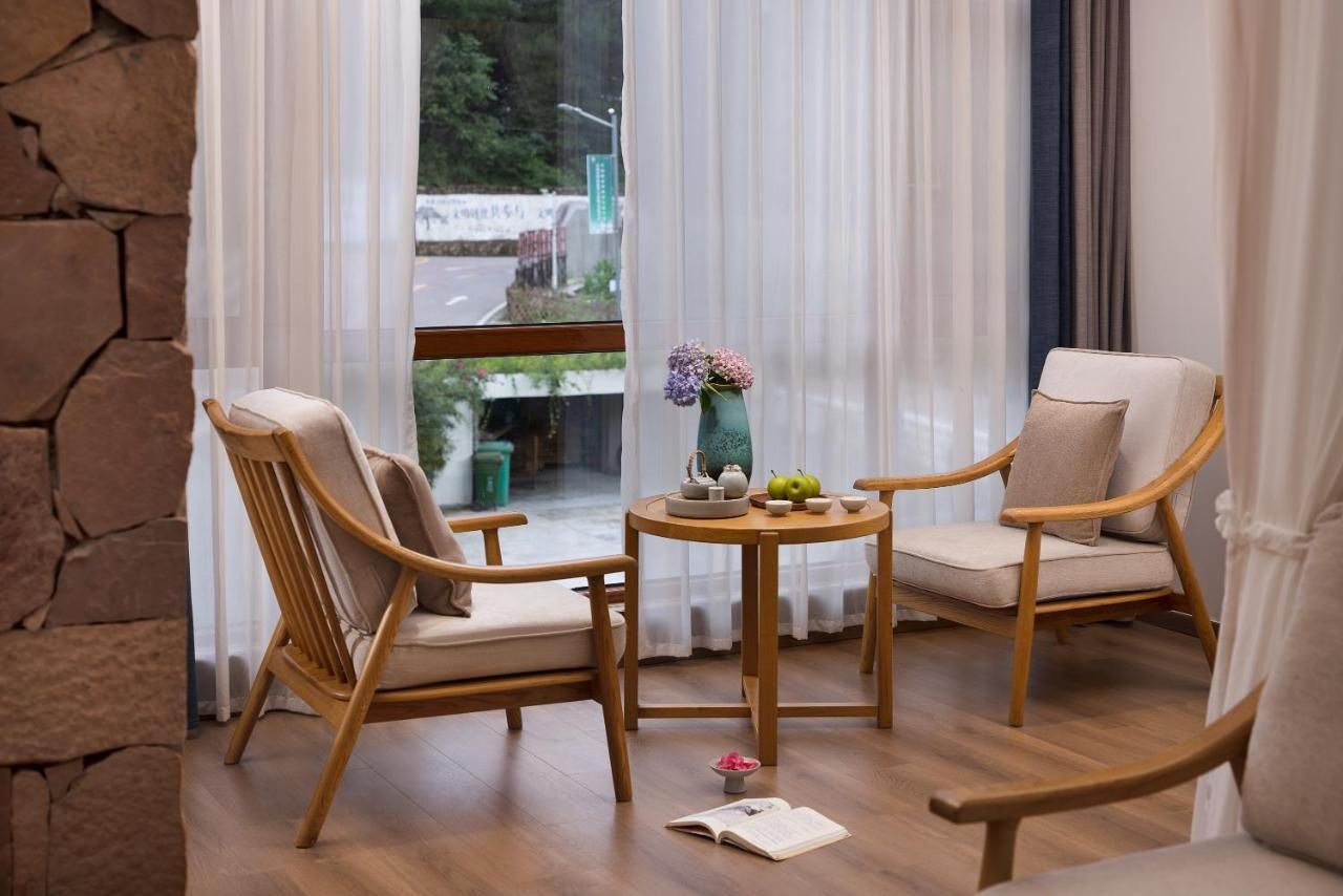 Hilltop House Resort