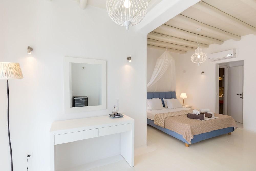 sembo-3940958-7f875a-115759 Lyra Villas Mykonos