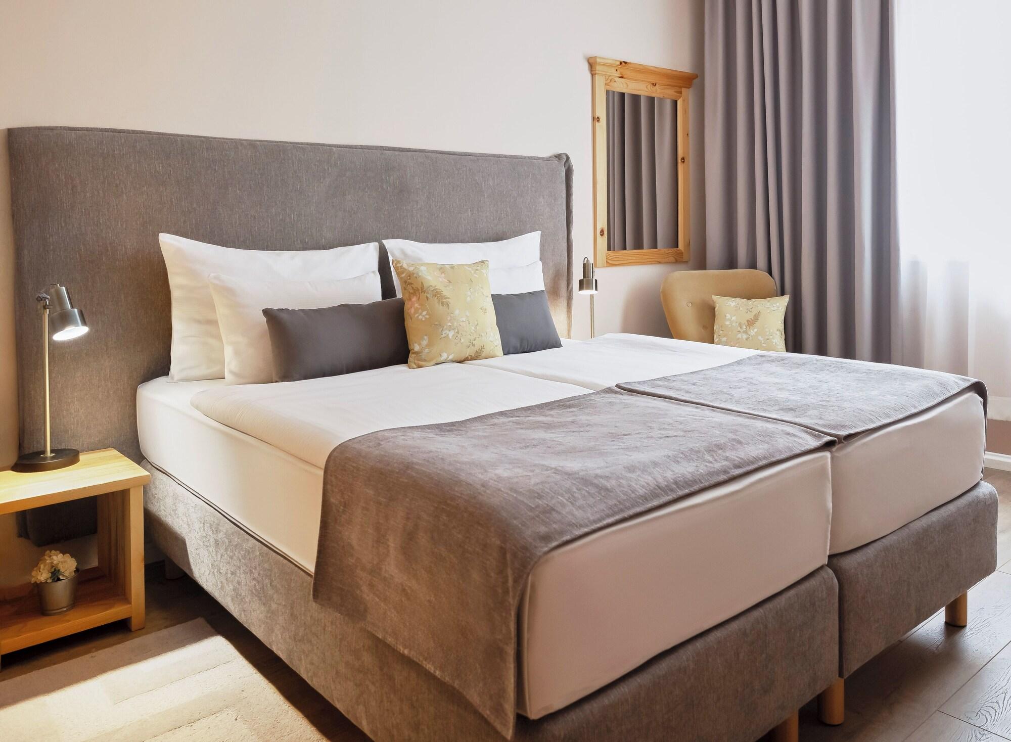 expedia_group-1071607941-13666530-825159 Hotel Kadoor
