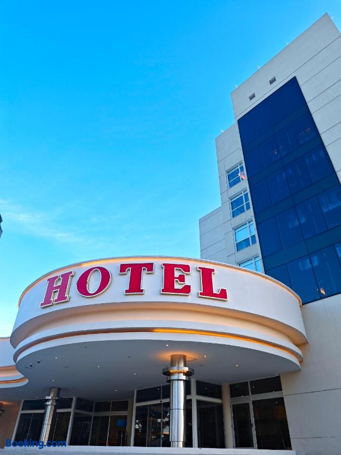 booking-1072106157-630893530-034406 Hotel y Casino del Río - Viedma
