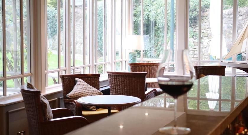 Rafters at Riverside House Hotel