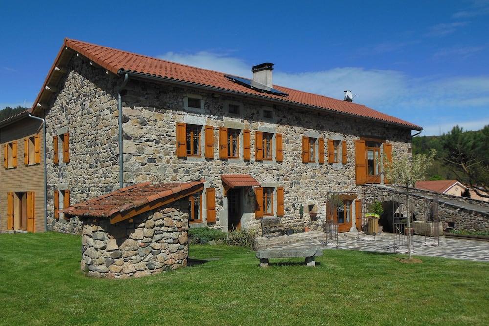 Renovated farmhouse on the banks of the Loire Auvergne - Retournac visuel 5/5 Renovated farmhouse on the banks of the Loire Auvergne - Retournac visuel 5/5