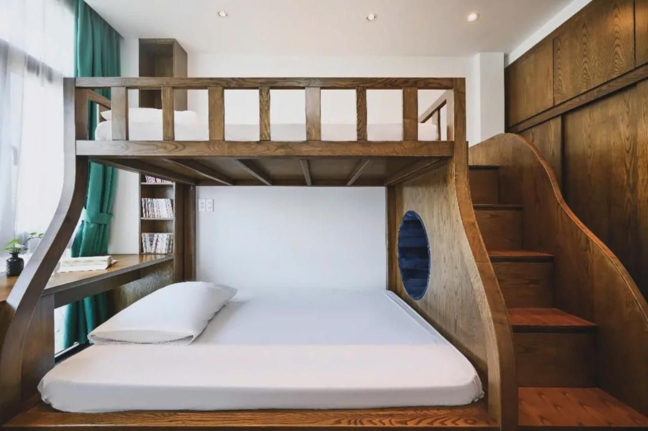 Bloom in Saigon - The Residence