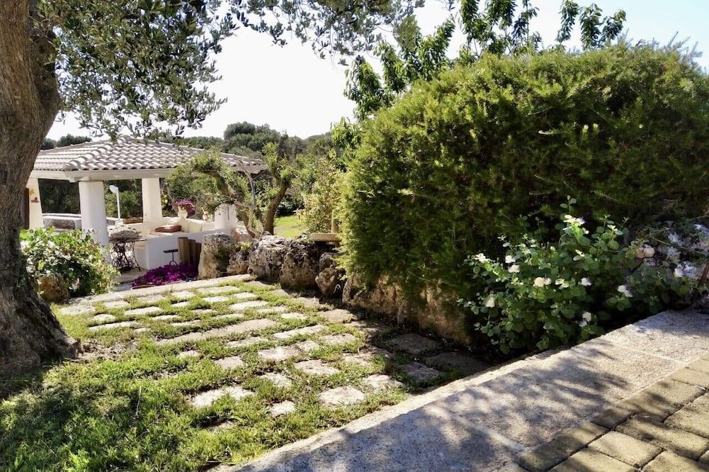 Trulli di Cristoforo charm in the heart of Salento with swimming pool and private Jarden ' Apulië - Ostuni visuel 1/5