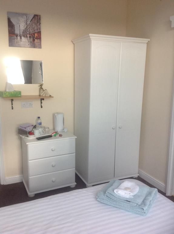 Cleasewood Guest House