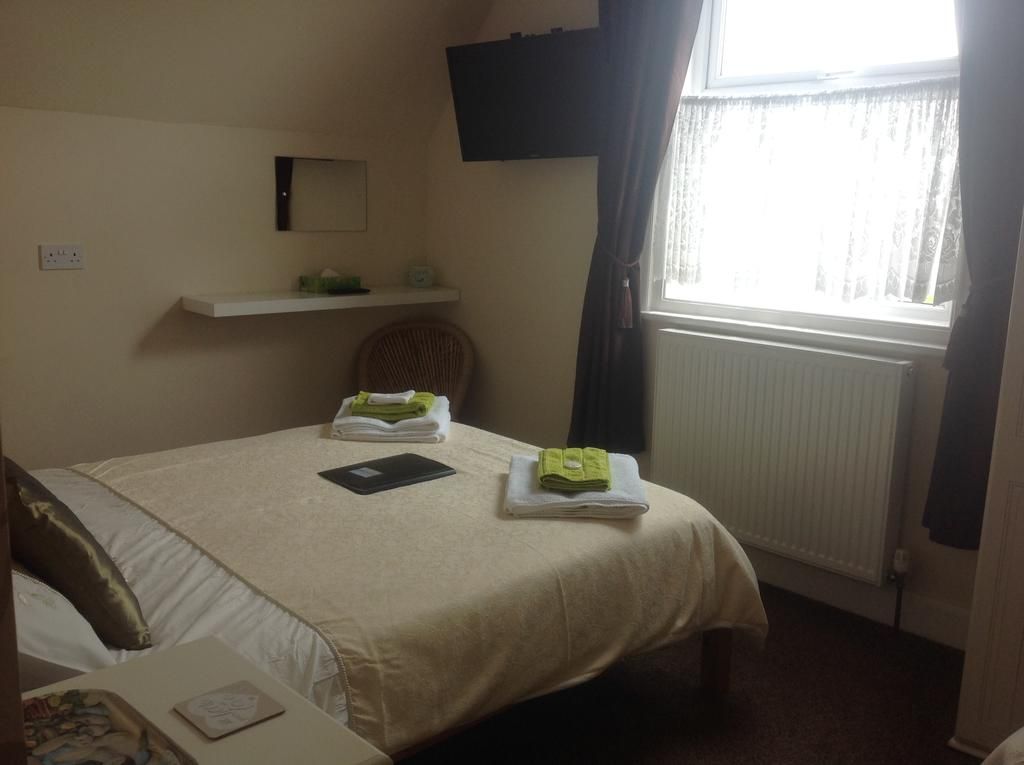 Cleasewood Guest House