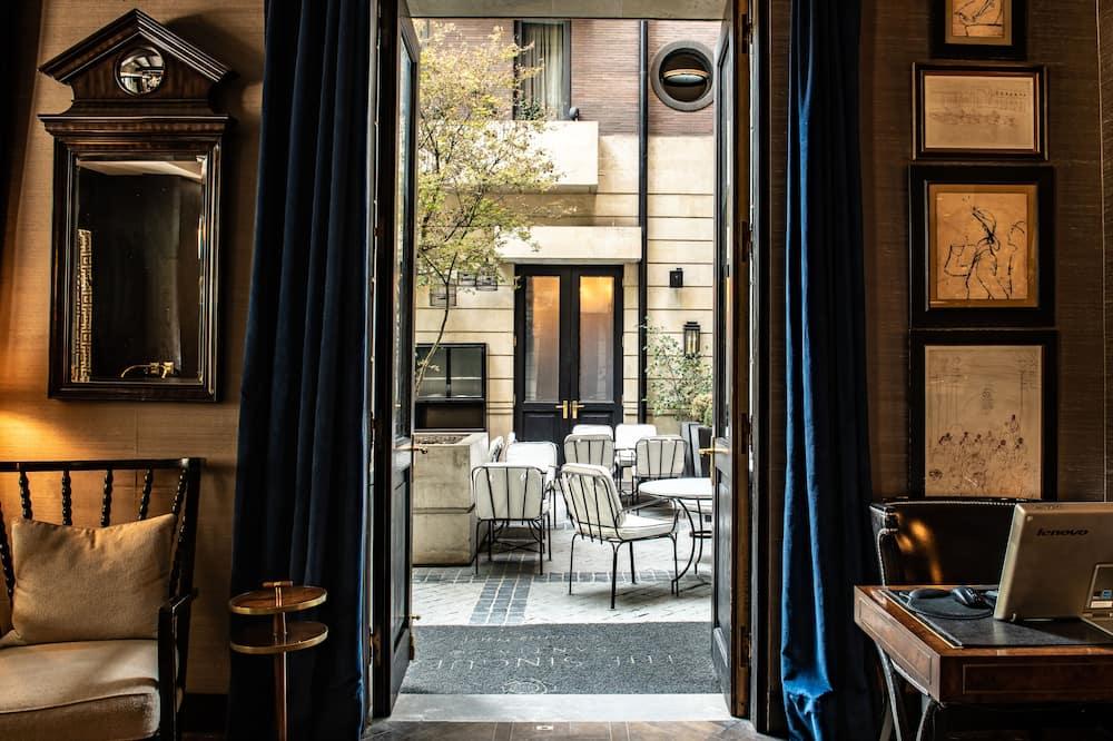 expedia_group-558683-214aeb1c-171575 The Singular Santiago Lastarria Hotel