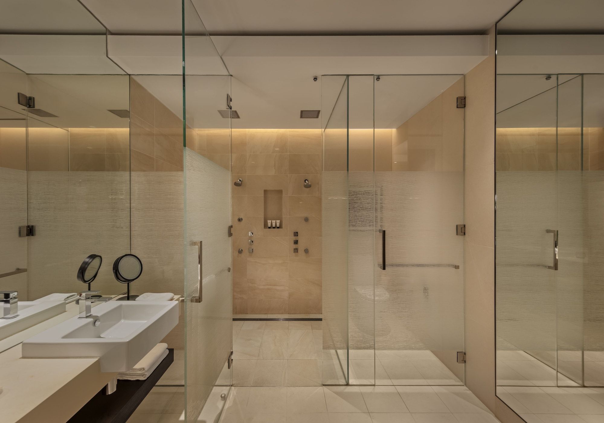 The Darling at The Star