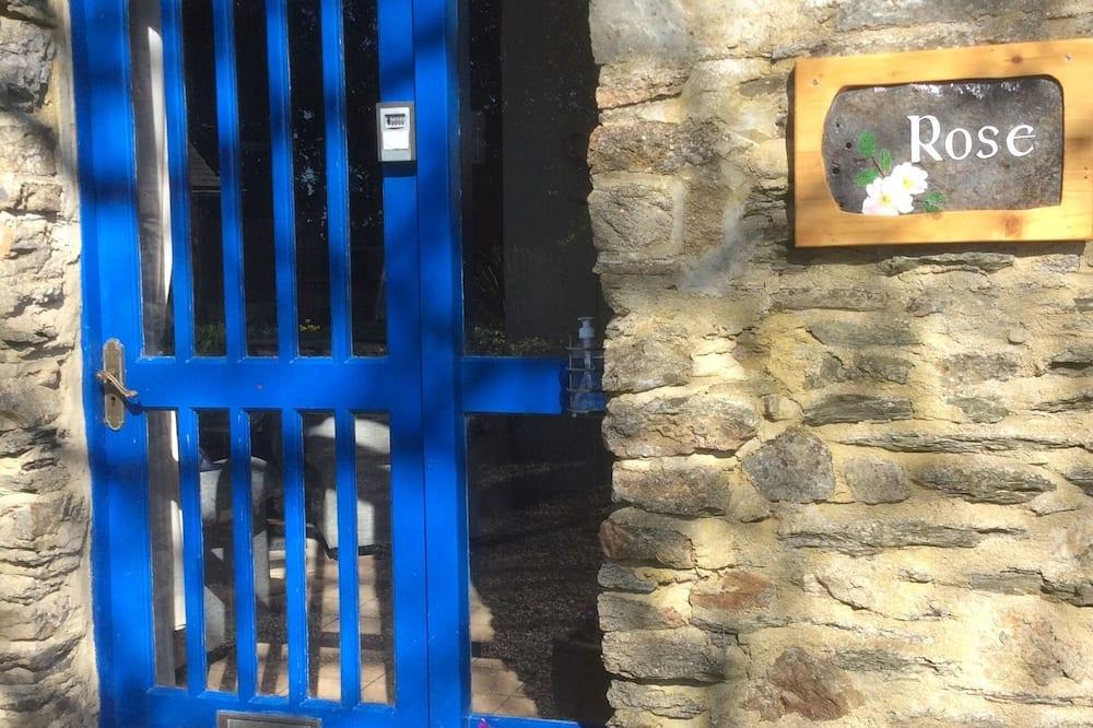 Traditional Farmhouse Gite at the heart of Brittany (Sleeps 6 in 3 Bedrooms) Rhône-Alpes - Saint-May visuel 3/5 Traditional Farmhouse Gite at the heart of Brittany (Sleeps 6 in 3 Bedrooms) Rhône-Alpes - Saint-May visuel 3/5