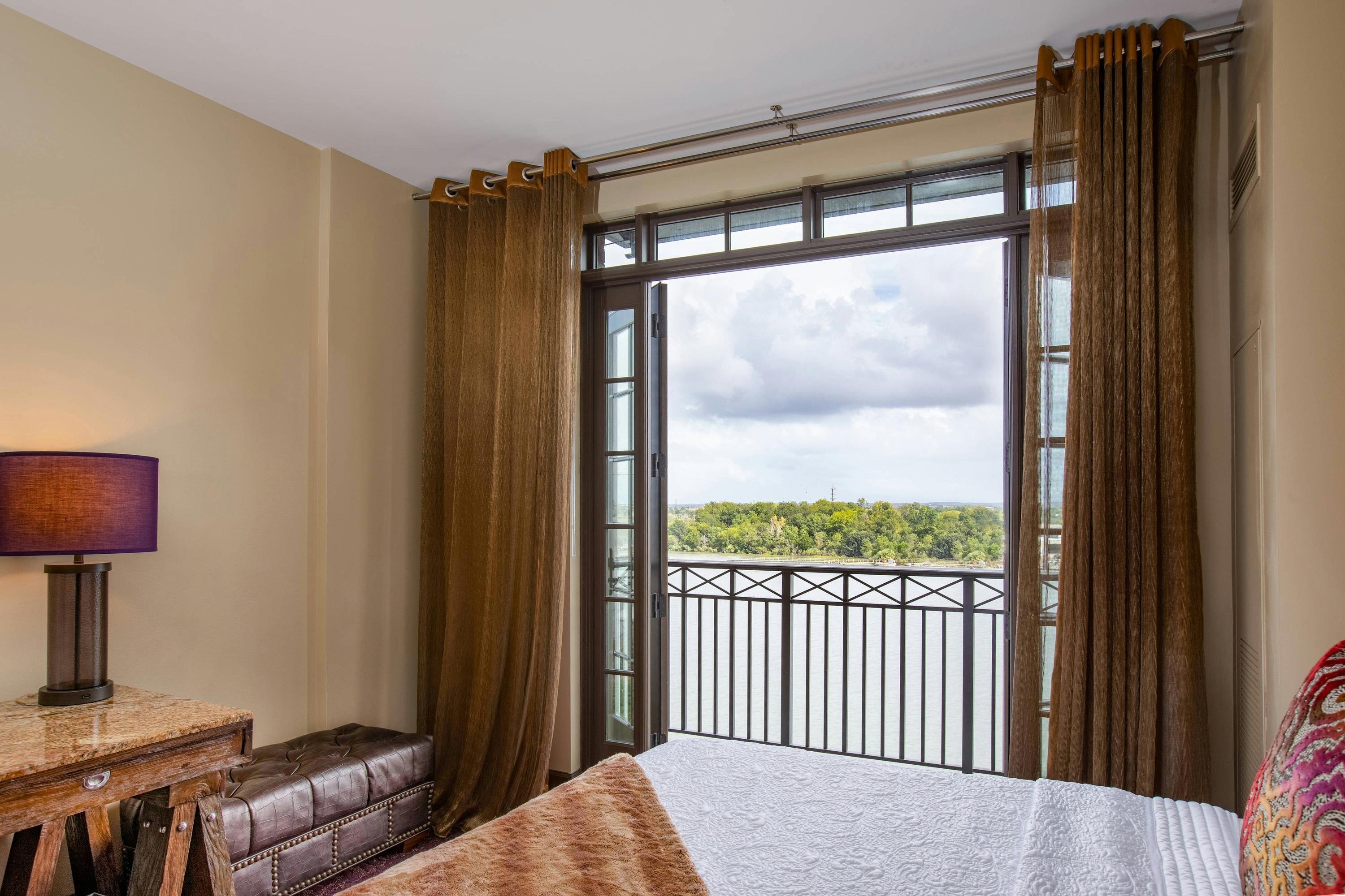 The Bohemian Hotel Savannah Riverfront, Autograph Collection