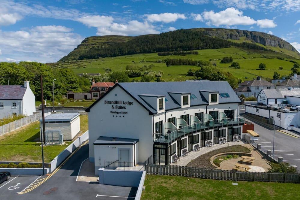 Strandhill Lodge and Suites