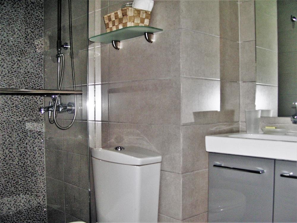 sembo-2325552-fb9b71-036205 Urban Residence