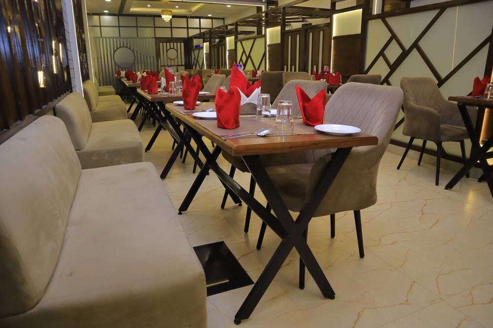 Pineberry Hotels - Near Golden Temple