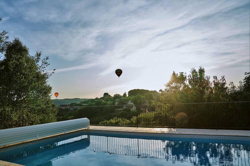 An old hillside cottage, with a beautiful pool and stunning views Aquitaine - Daglan visuel 4/5 An old hillside cottage, with a beautiful pool and stunning views Aquitaine - Daglan visuel 4/5