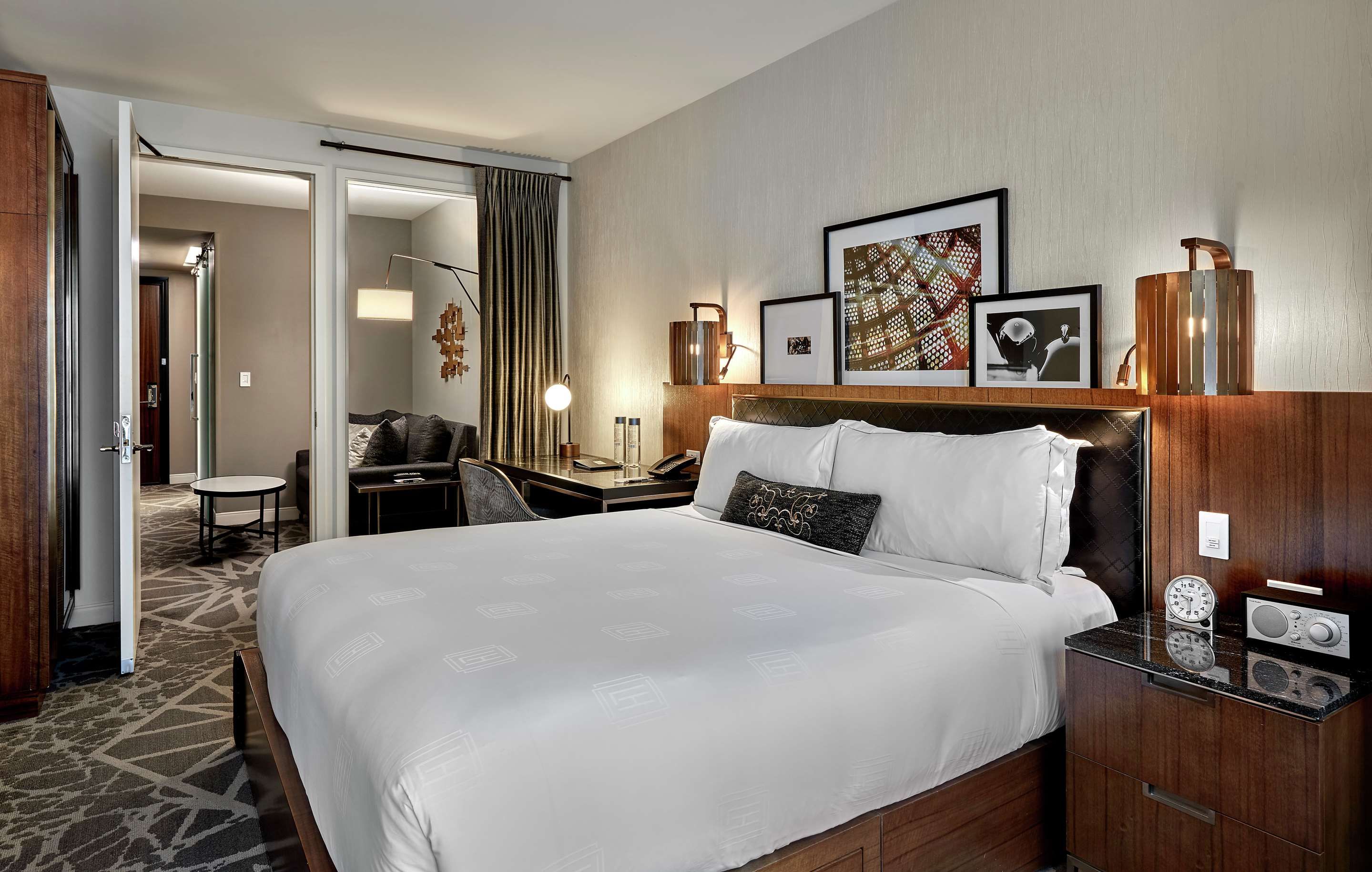 LondonHouse Chicago, Curio Collection by Hilton