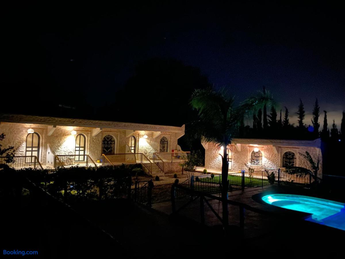 booking-1072301936-635228260-143617 Villa Amma