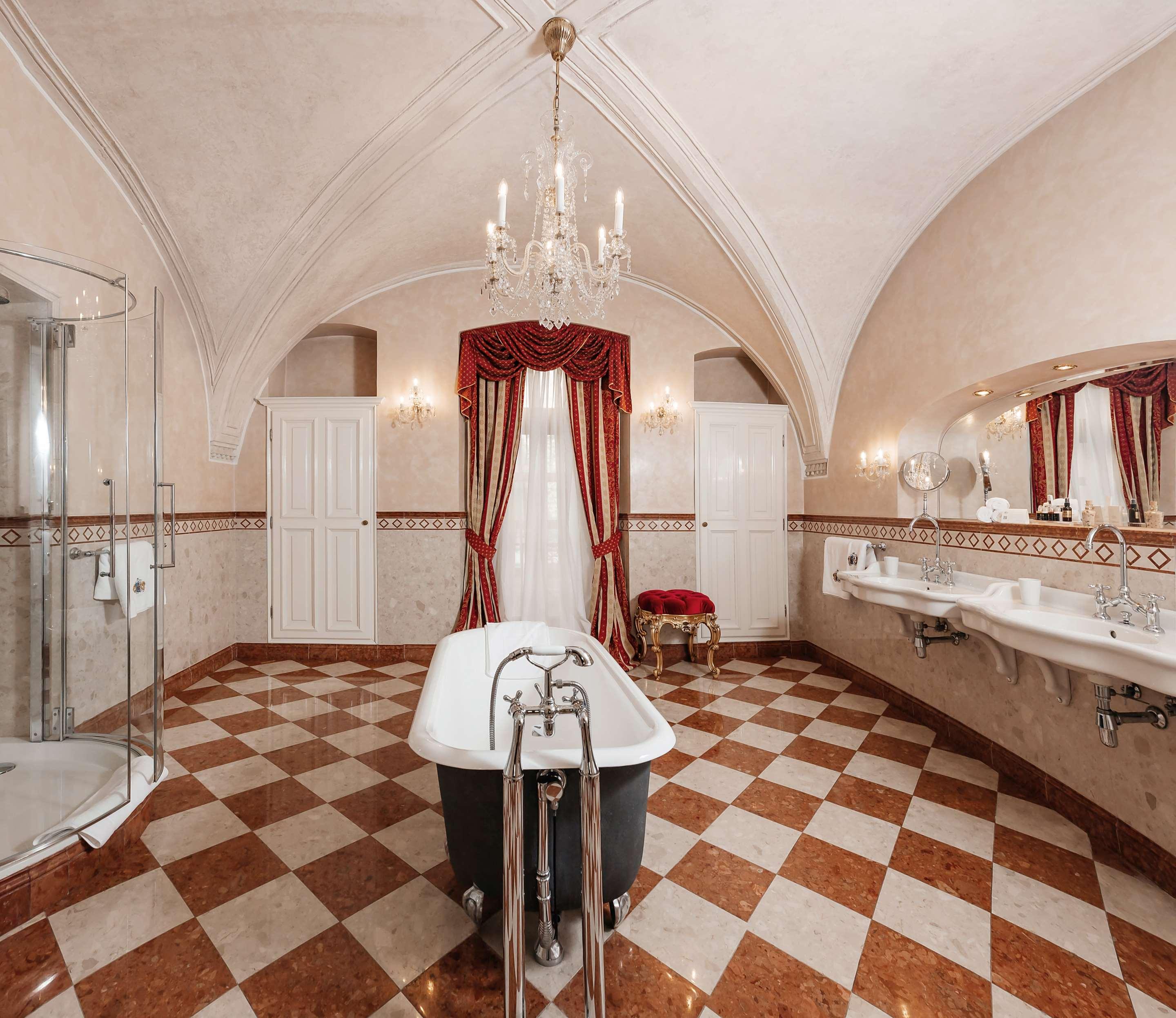 ice-139931-119955480-973386 Alchymist Grand Hotel & Spa