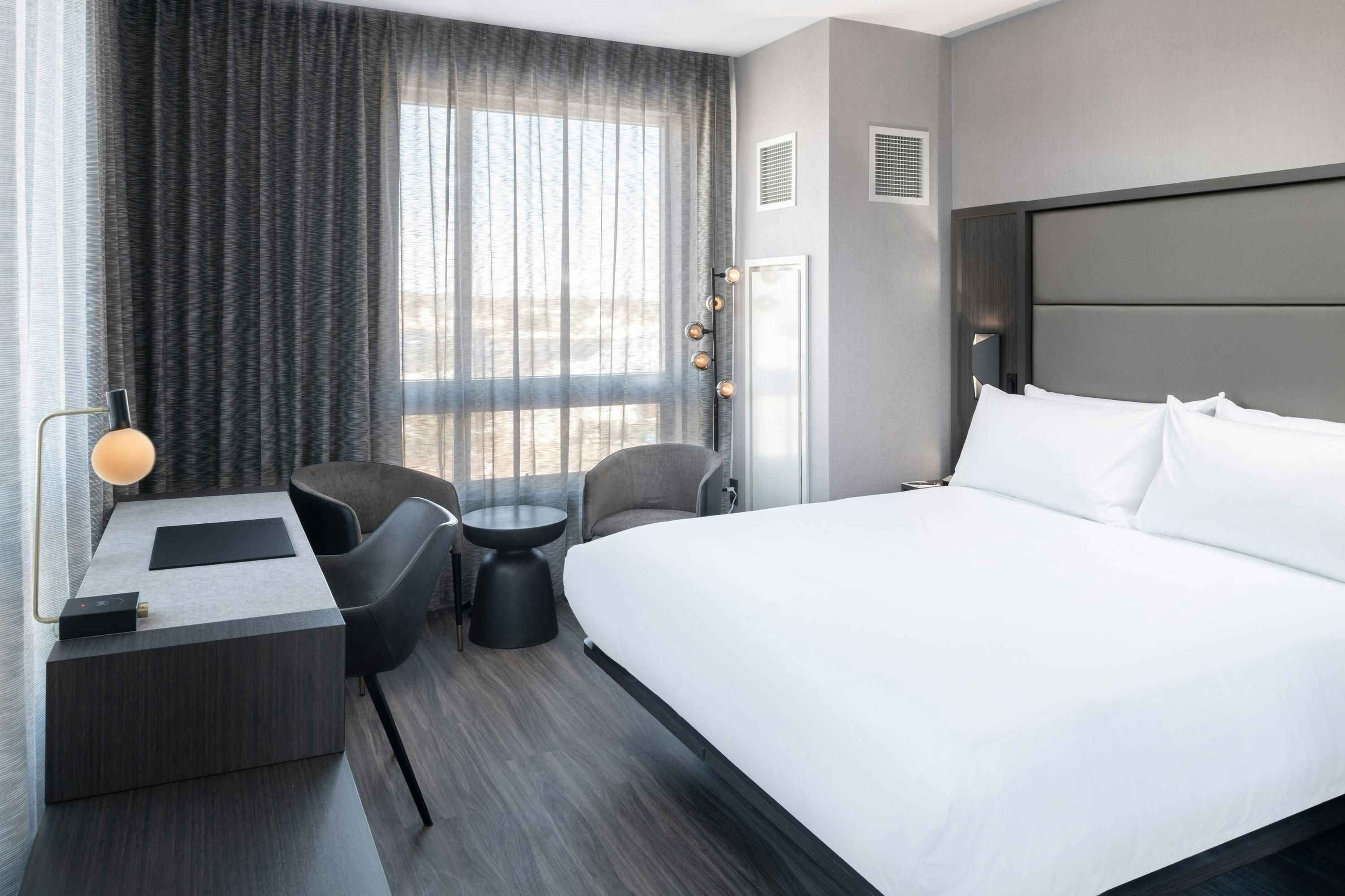 AC Hotel by Marriott Portsmouth Downtown/Waterfront