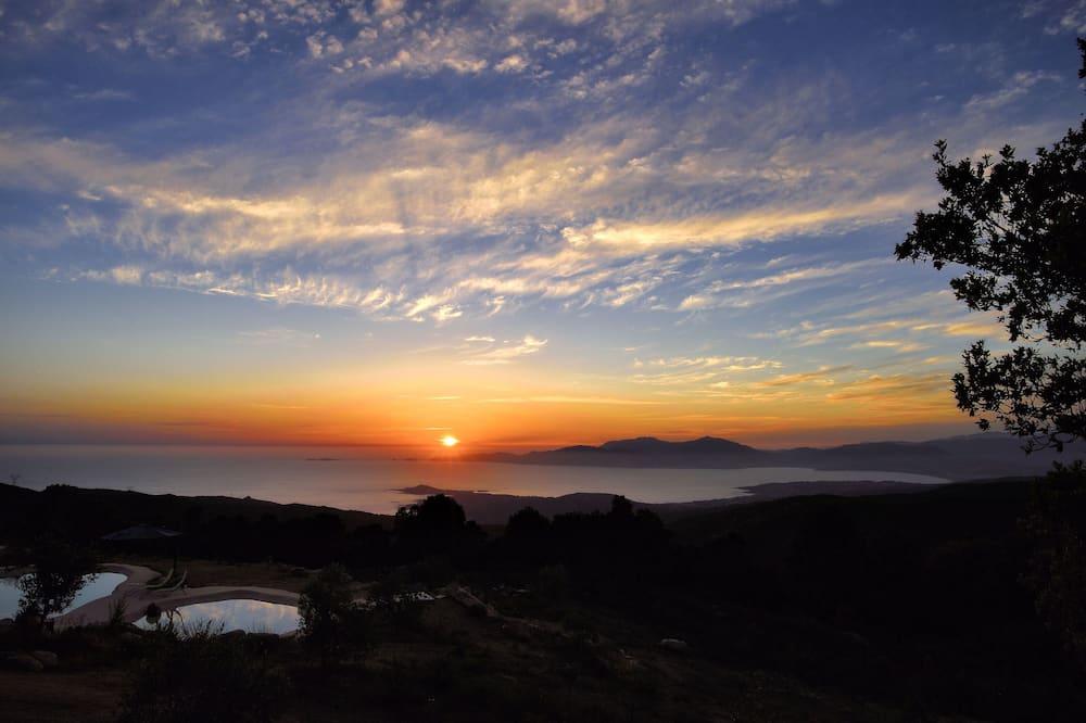 Deluxe Safari Tent Corsica - Pietrosella visuel 3/5 Deluxe Safari Tent Corsica - Pietrosella visuel 3/5