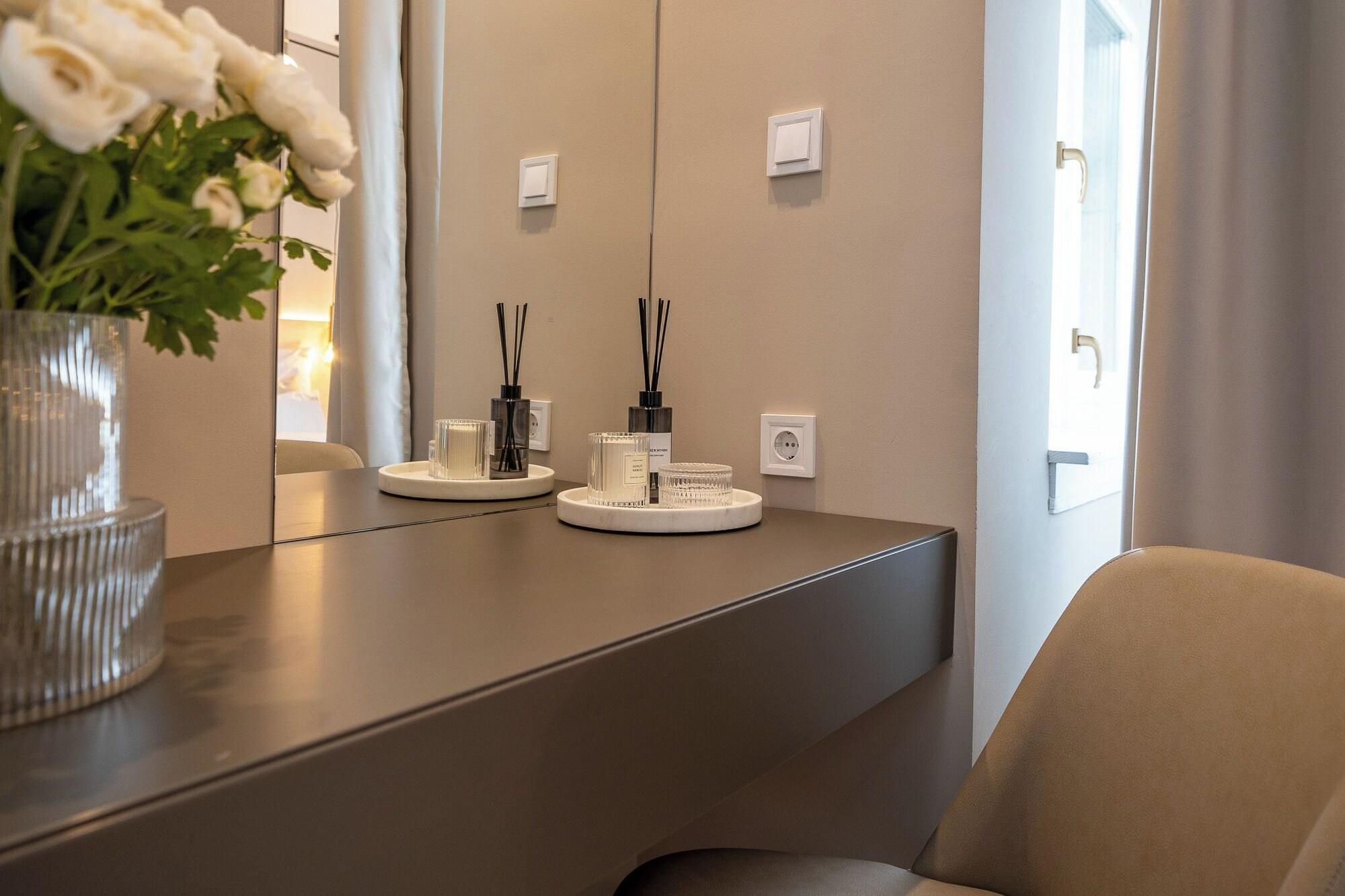 expedia_group-9633252-d404e8-390820 Karoly Boutique Suites, Best Location By Bqa