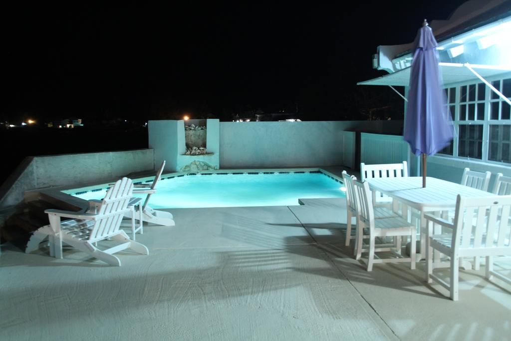 Water's Edge Villa - Oceanfront with Private Pool