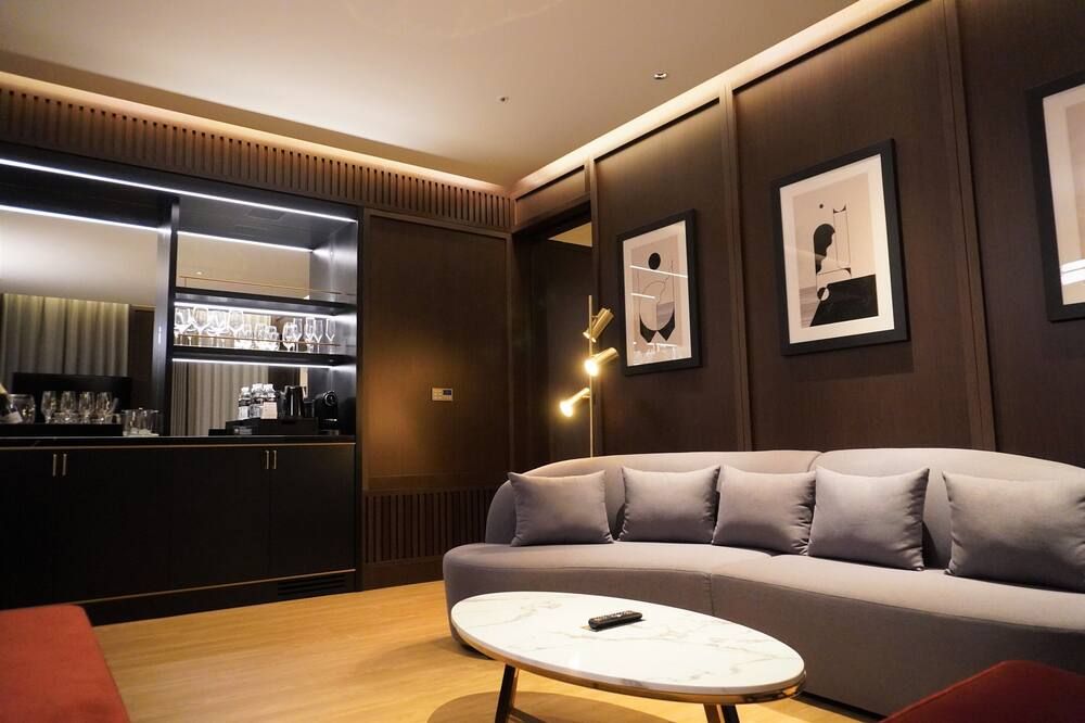 GRAVITY JOSUN Seoul Pangyo, Autograph Collection