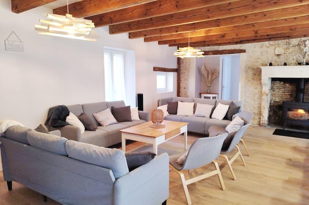 L'Orée des bois, 28 pers. 2 Gîtes Swimming pool - countryside - Poitou-Charentes - Poitiers visuel 5/5 L'Orée des bois, 28 pers. 2 Gîtes Swimming pool - countryside - Poitou-Charentes - Poitiers visuel 5/5