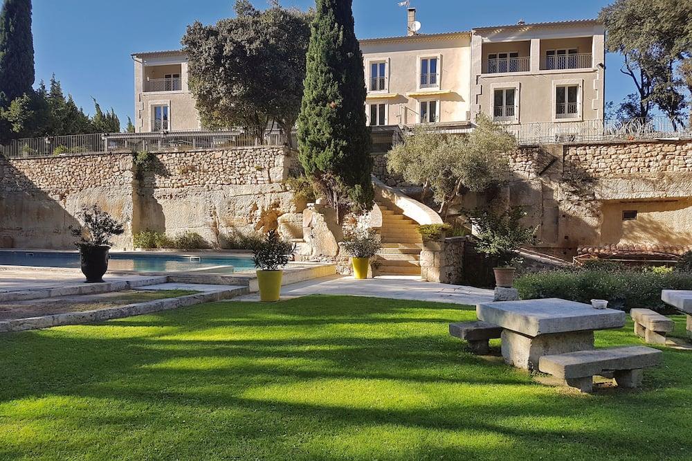 Hôtel Belesso Provence-Alpes-Côte d'Azur - Fontvieille visuel 1/5 Hôtel Belesso Provence-Alpes-Côte d'Azur - Fontvieille visuel 1/5