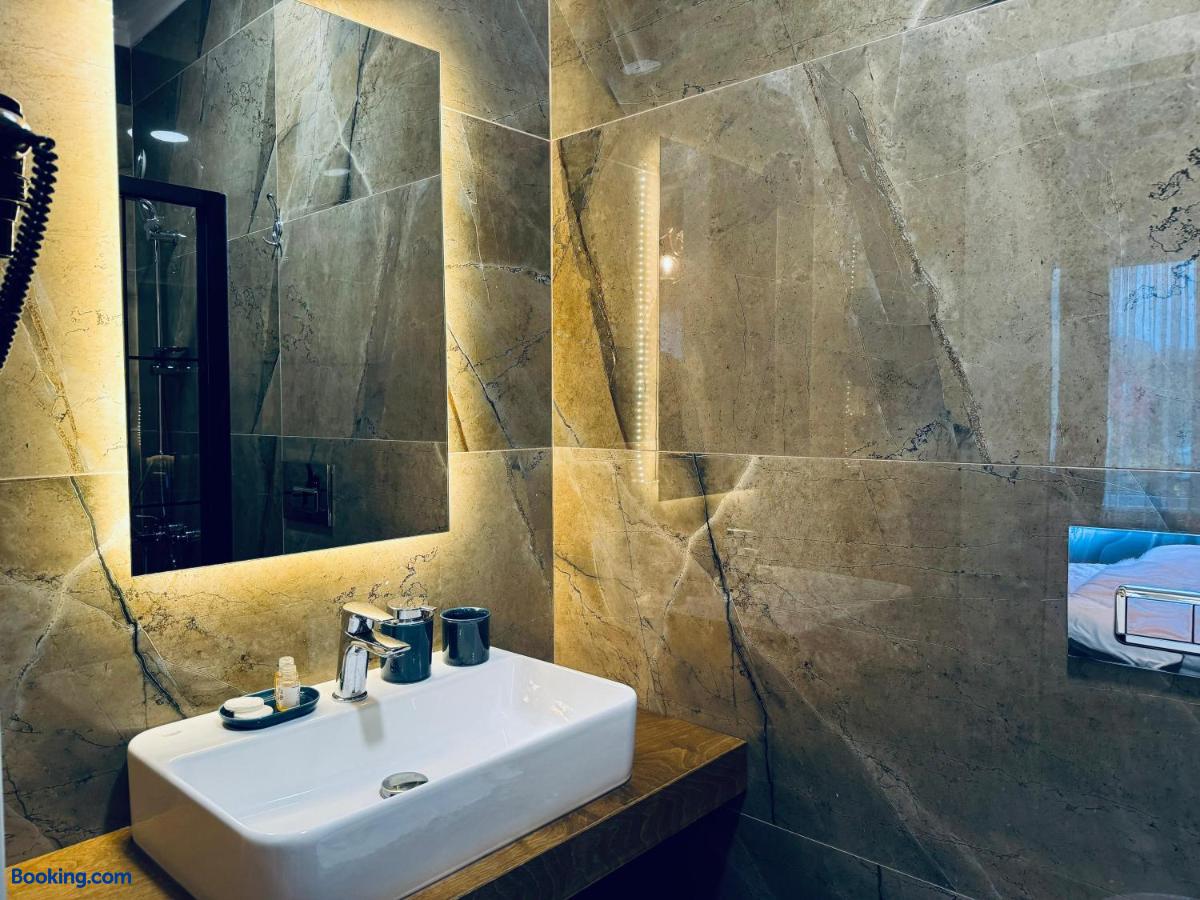 booking-1071604422-552009894-722353 Treekos Suite Hotel Istanbul Airport