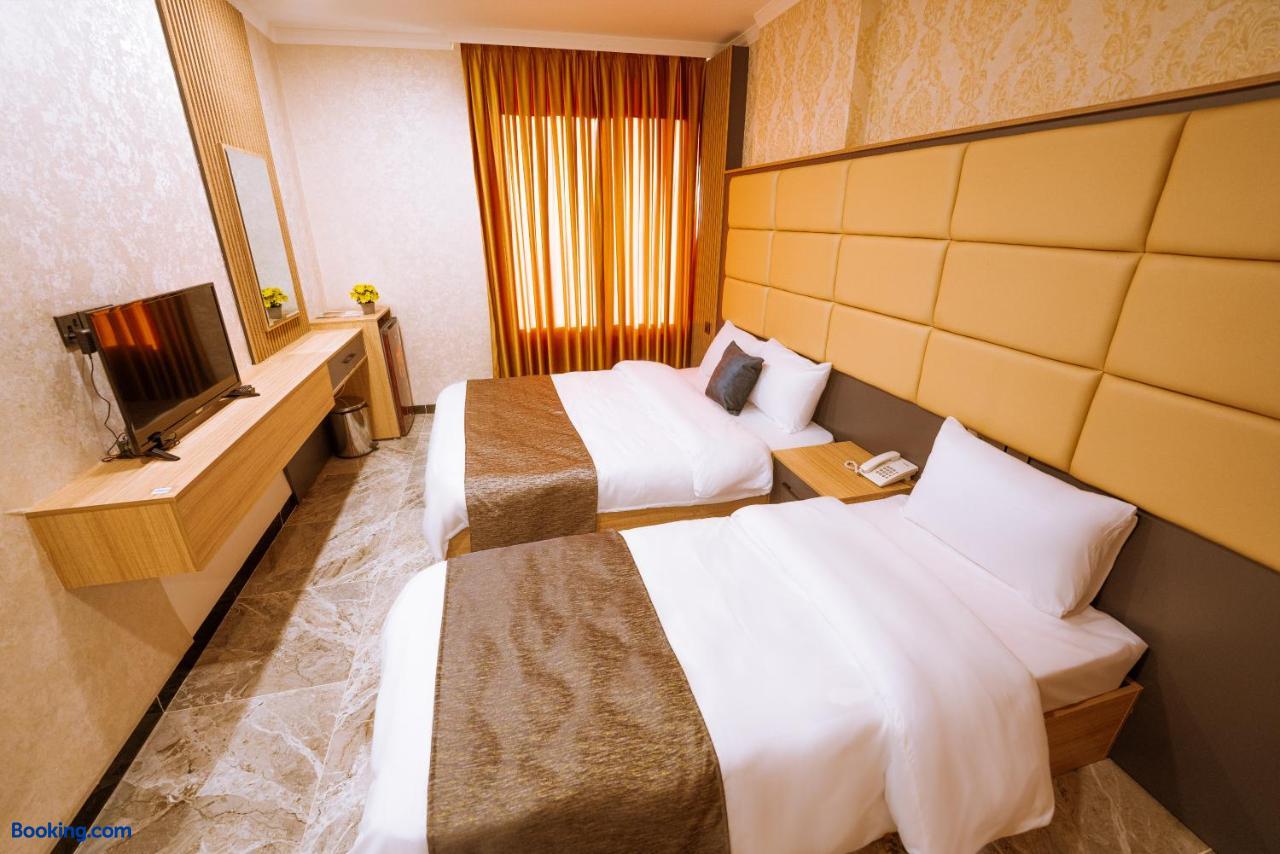 booking-1071267710-542361681-229520 Sarok Hotel