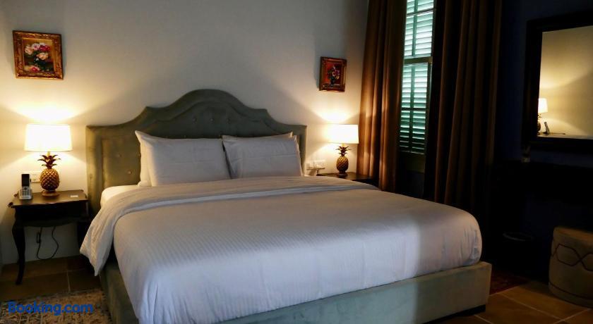booking-9143528-407803275-118012 Madama Residence