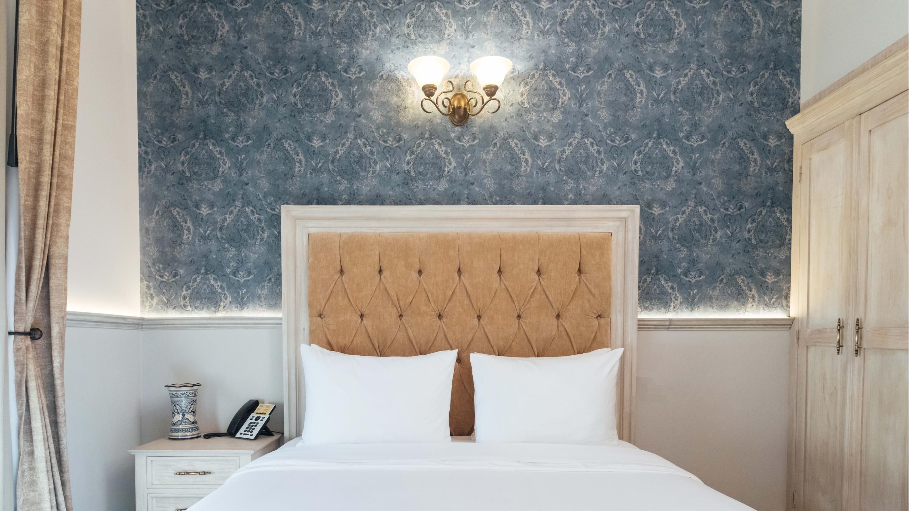 voco Royalty Puebla Downtown by IHG