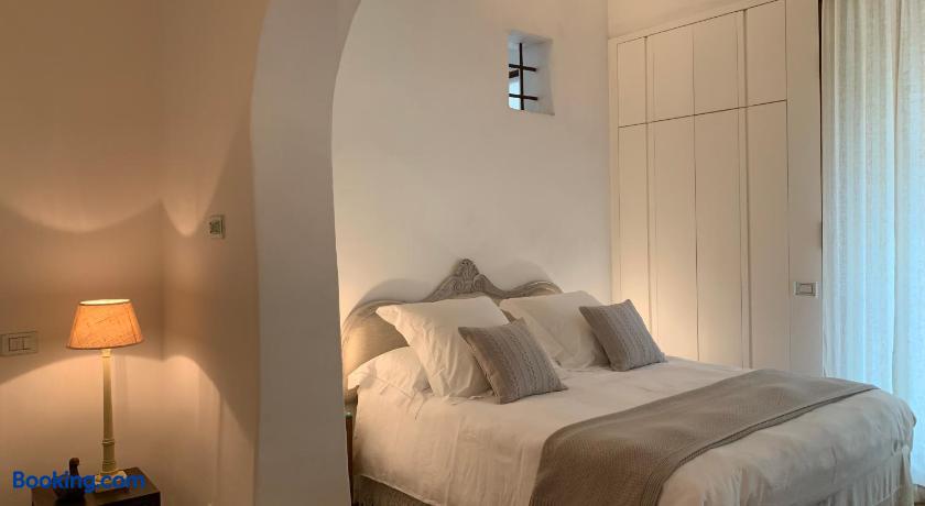 booking-2464647-290525618-475776 Villa Caprera