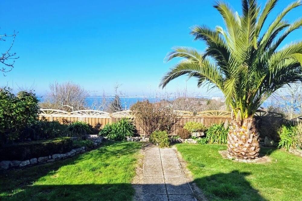 Maison conviviale 8 personnes, vue mer, animaux acceptés Bretagne - Lanvéoc visuel 3/5 Maison conviviale 8 personnes, vue mer, animaux acceptés Bretagne - Lanvéoc visuel 3/5