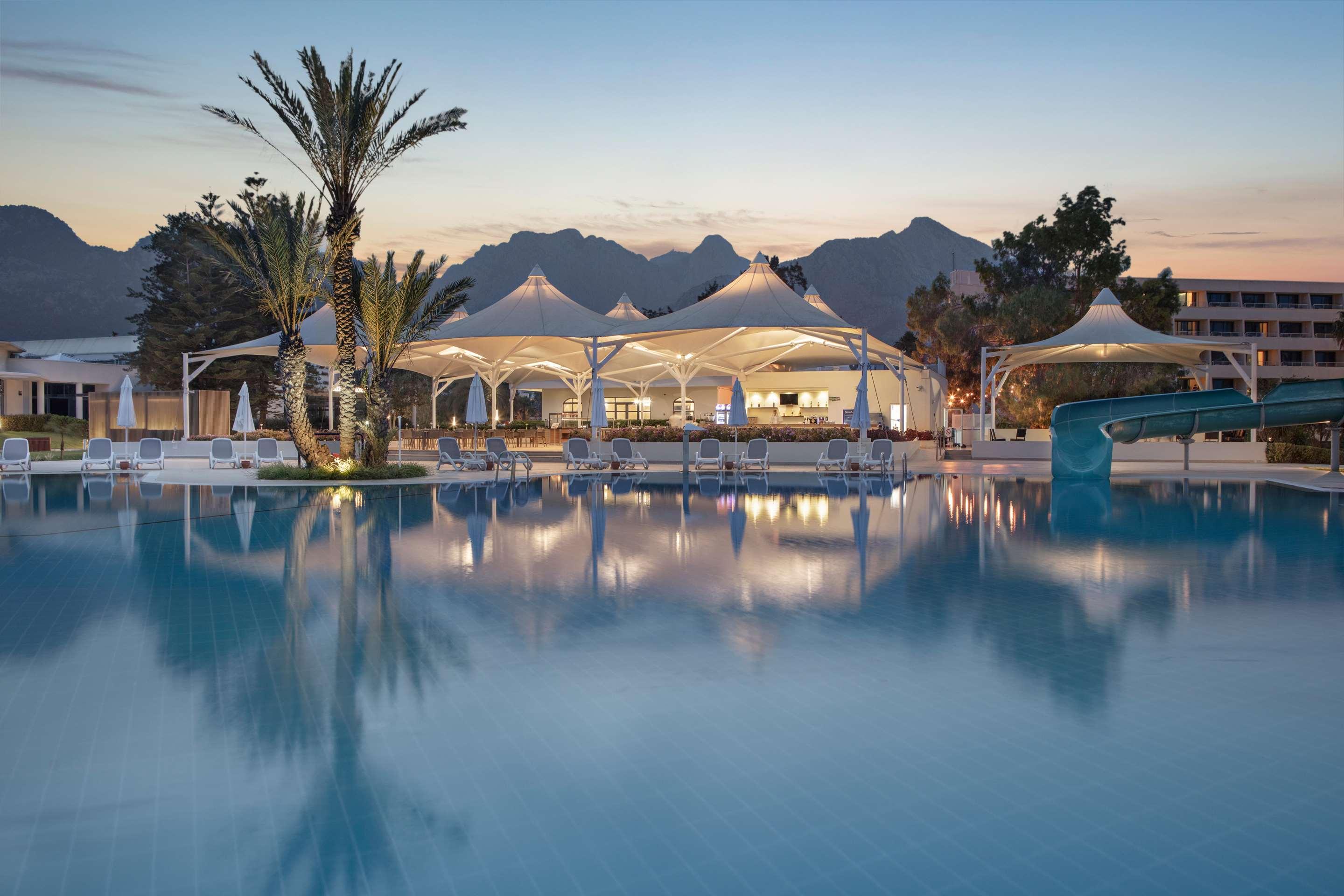 ice-398381-8791ee-425344 Mirage Park Resort