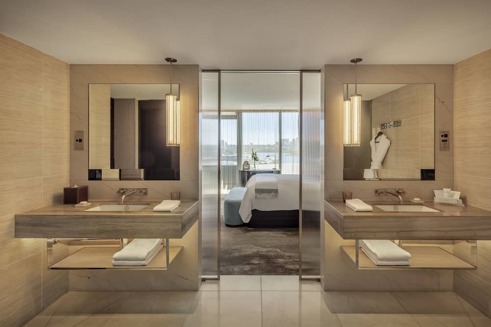 The Darling at The Star