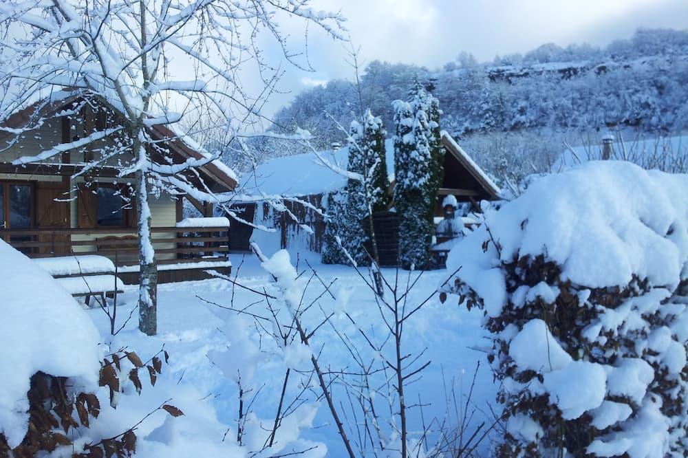 Chalet-Comfort-Wet room-Garden View-clévacances 3 clés Franche Comté - Doucier visuel 4/5 Chalet-Comfort-Wet room-Garden View-clévacances 3 clés Franche Comté - Doucier visuel 4/5