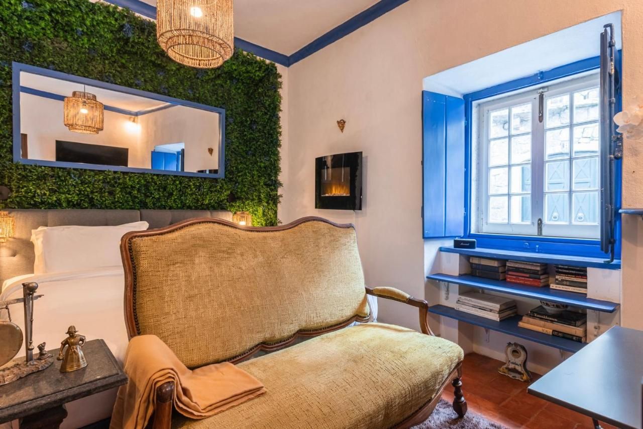 Sintra WOW - Unique double Smart Room in 17th century Palace! Hot tub, Snooker, BBQ, PS5, Sauna, Gym