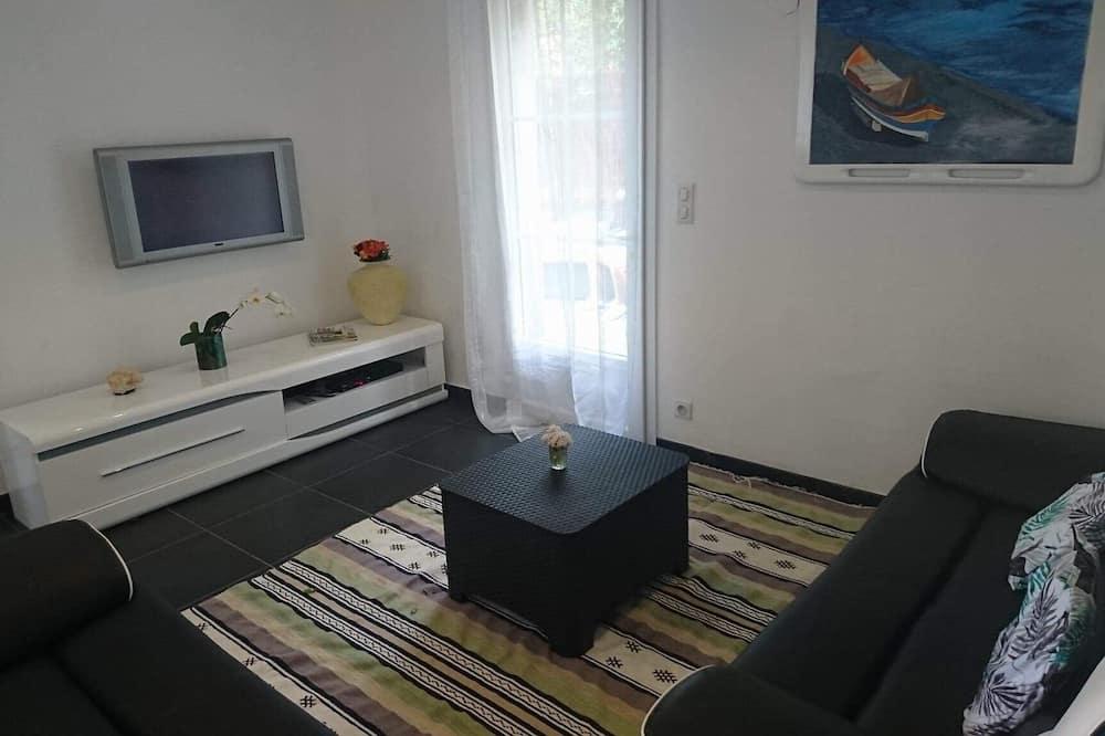 New villa with garden area and modern fitted kitchen Corsica - Belgodère visuel 1/5