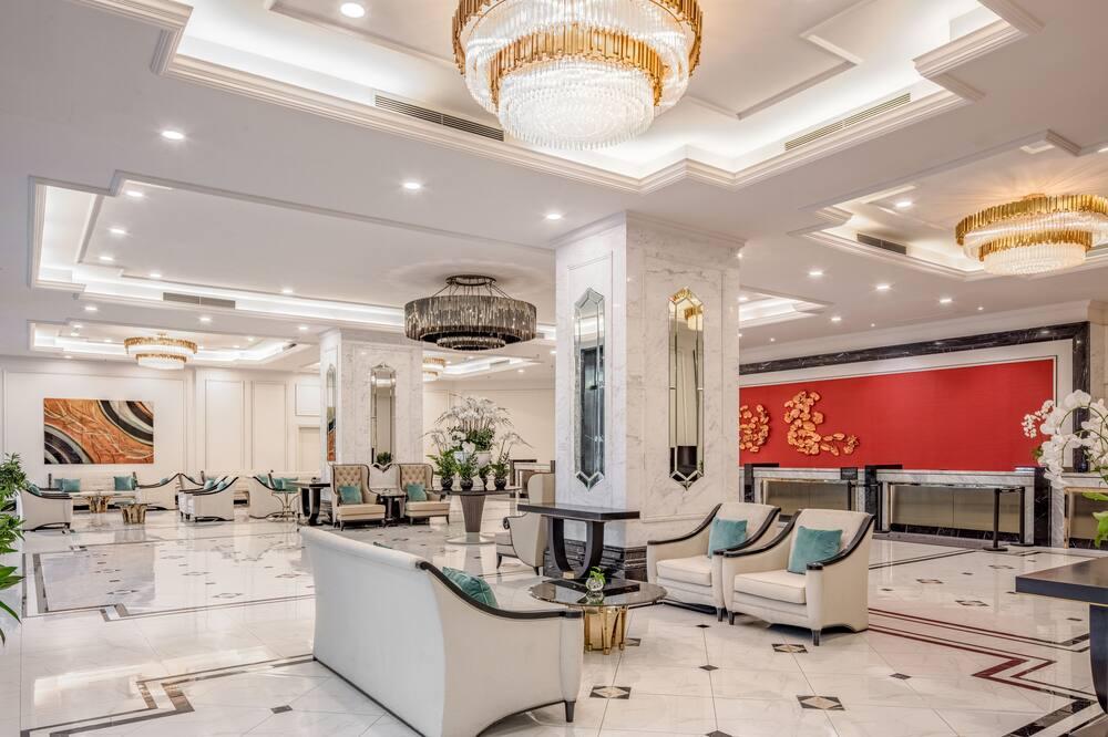 Melia Vinpearl Nha Trang Empire