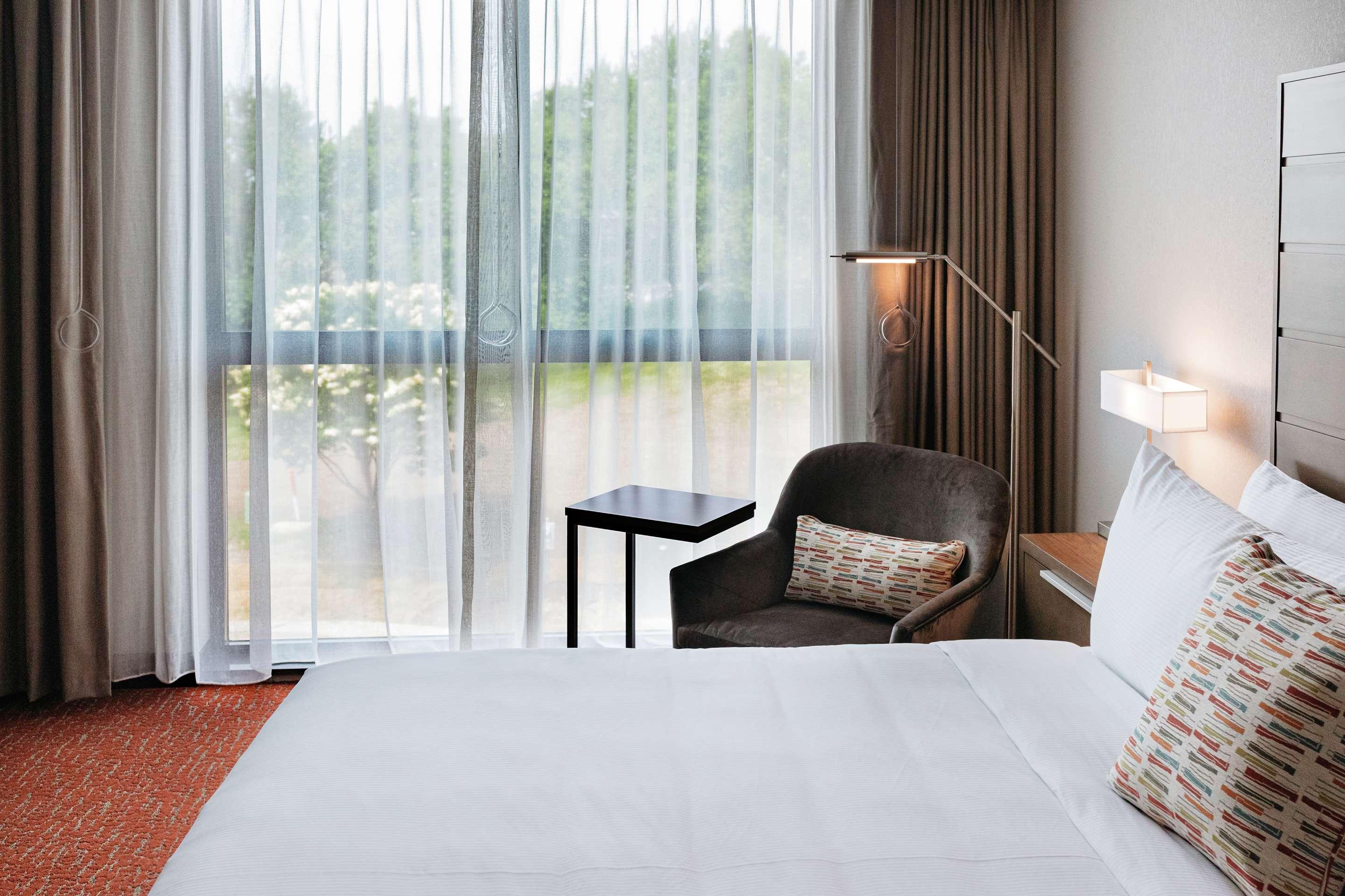 ice-5272565-100075648-277301 Revel Hotel Des Moines Urbandale, Tapestry Collection By Hilton