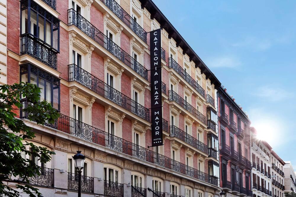 Catalonia Plaza Mayor