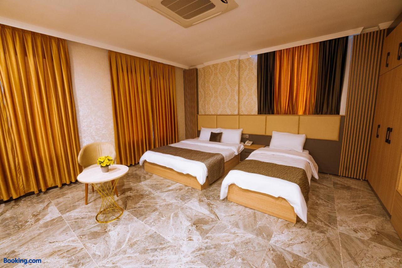 booking-1071267710-542362380-307755 Sarok Hotel