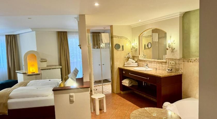 Kristall- & Vitalhotel Bergknappenhof