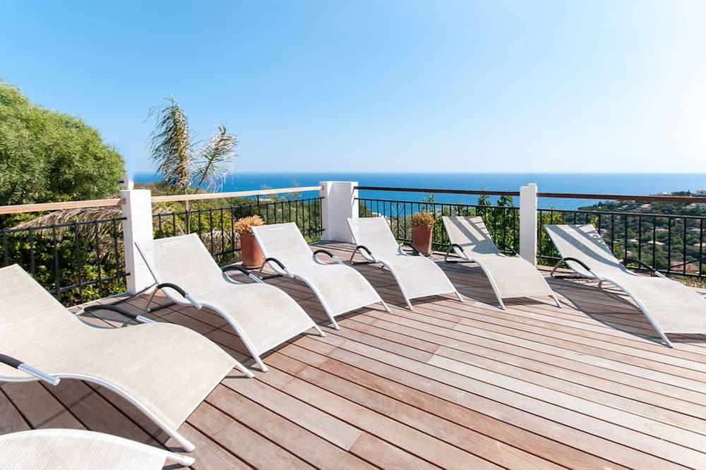 Lovely Villa For 8 Persons With A Breathtaking Sea View Provence-Alpes-Côte d'Azur - Argens visuel 2/5